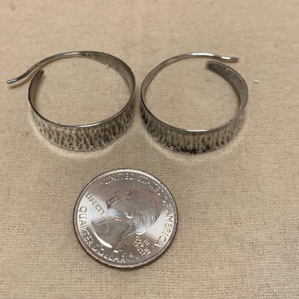 James Avery Valle Ear Hoops